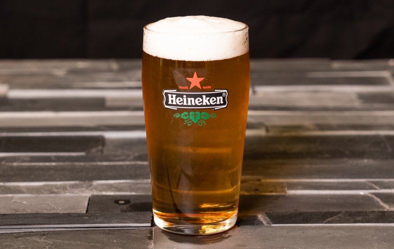 HEINEKEN -0,4